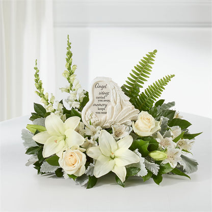 Holding You Close Arrangement – YOSI'S CREATIONS, Tucson AZ